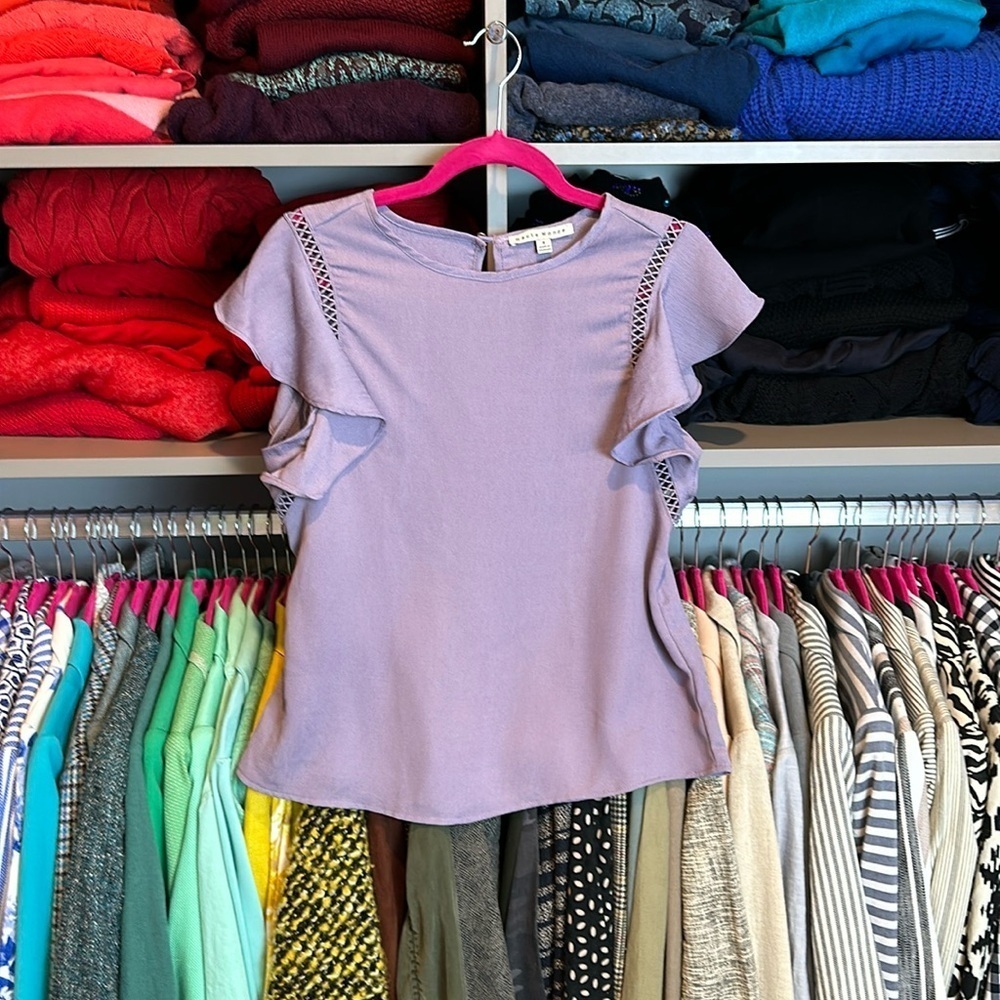 Haute Monde lavender sleeveless ruffled shoulder boules size S
